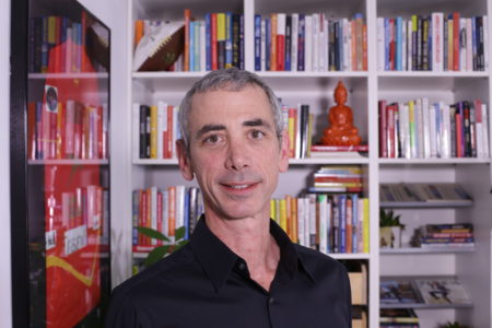 Hack Your Brain & New Technology to Reach Peak Performance with Steven Kotler 
